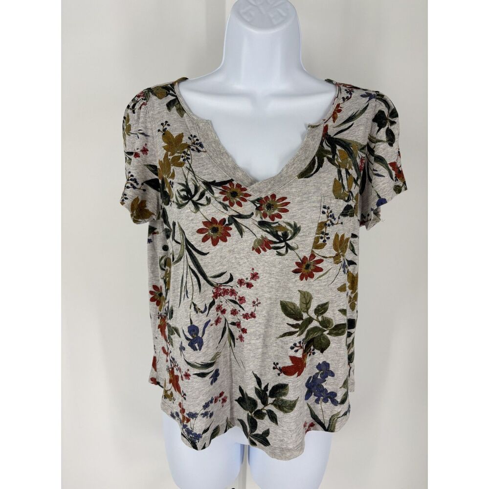 Maeve Anthropologie Floral Print Top | Short Sleeve V-Neck Pocket Tee